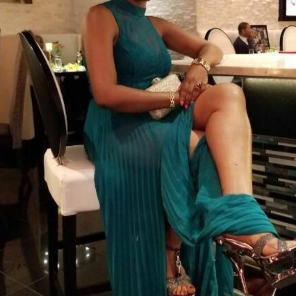 Small size Bebe maxi Dress